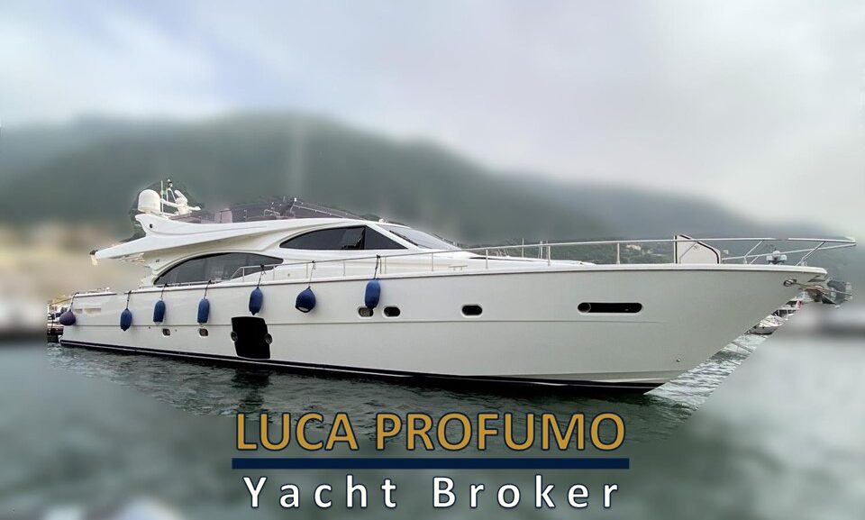 Ferretti 780
