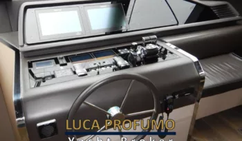 Sanlorenzo SL 86 plancia