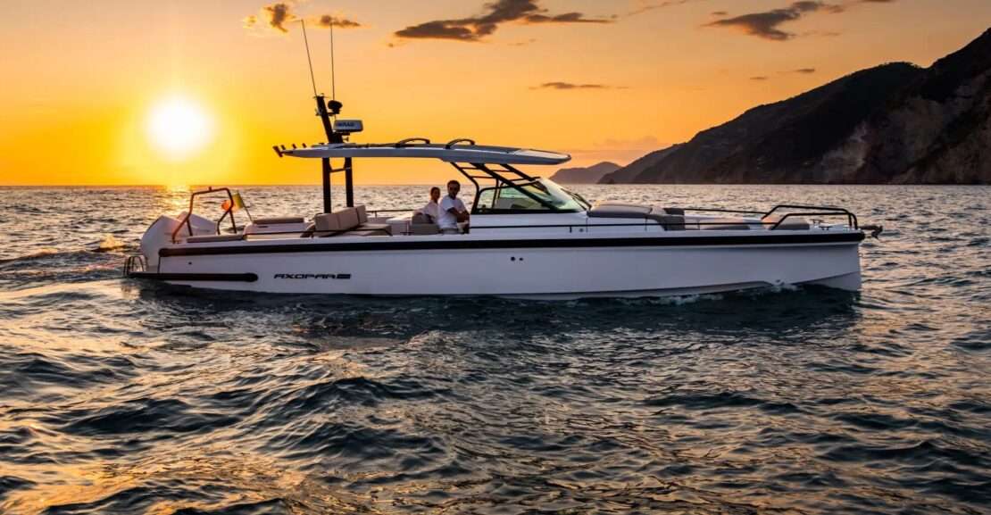 Axopar 37 Sun Top